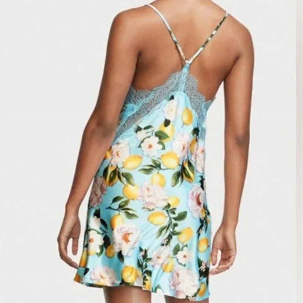 VICTORIA’S SECRET | Women’s M Light Blue Lemon Floral Chemise Slip Lace Dress - Picture 2 of 10